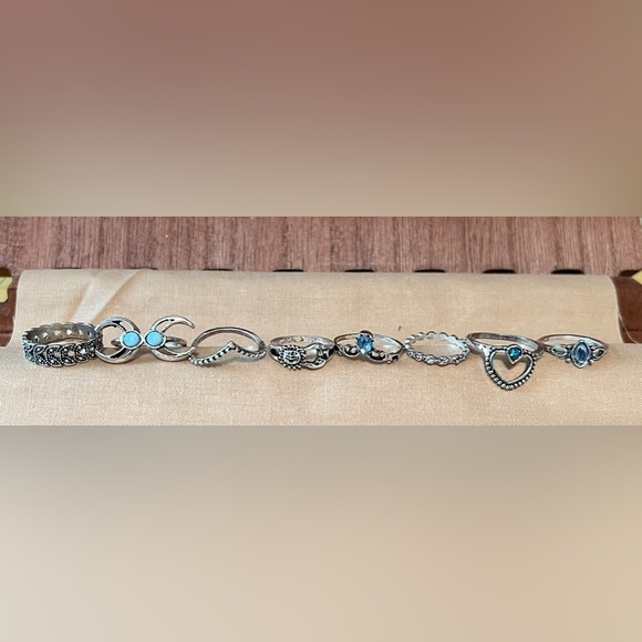 Set of 8 Finger Rings, BN - Picture 1 of 4